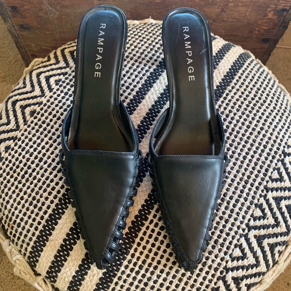 vintage kitten heel shoes